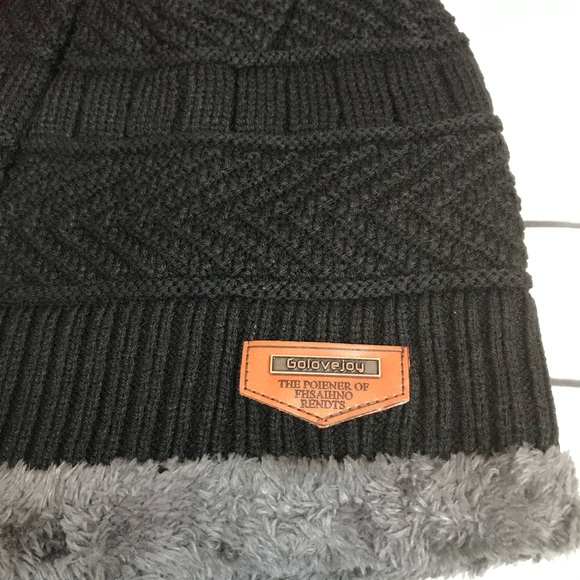 Cable Knit Beanie and Ring Scarf With Fleece - Picture 8 of 14